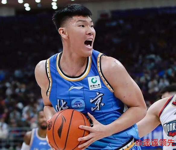 范子铭：今天开赛前压力挺大 第四节拼抢篮板球更多是本能反应